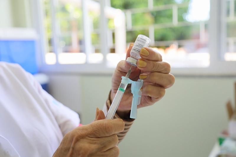 Vacina contra a gripe estará disponível para toda a população de Foz do Iguaçu a partir de sábado (10)