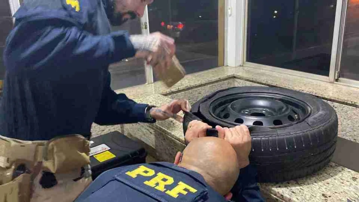 PRF prende motorista com quase 6 kg de drogas na BR-277, em Santa Terezinha de Itaipu