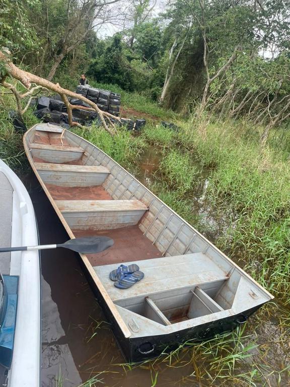 Polícia apreende cerca de 40 mil maços de cigarros do Paraguai no Lago de Itaipu
