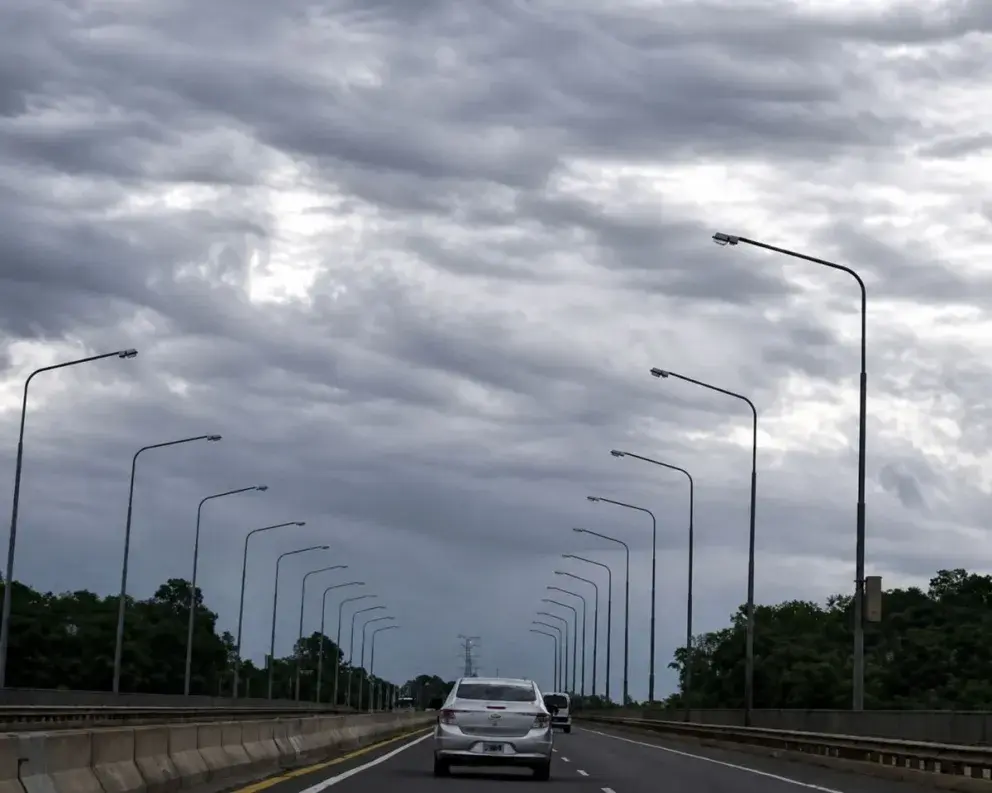 Temporal se aproxima da fronteira e Foz entra em alerta laranja para tempestades no sábado