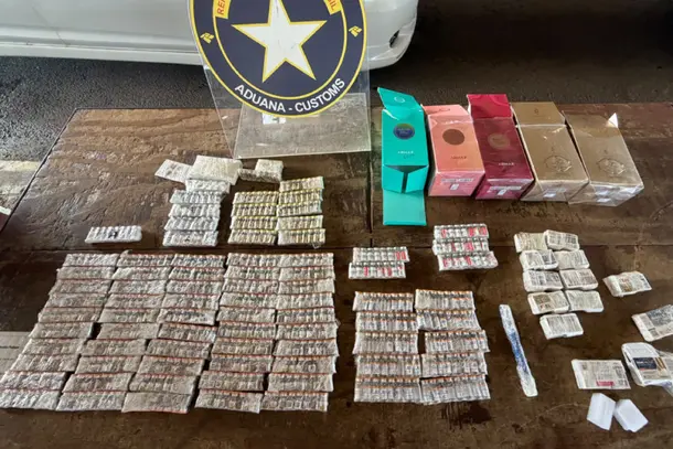 Passageira diz que receberia R$ 50 para transportar R$ 67 mil em medicamentos emagrecedores pela Ponte da Amizade