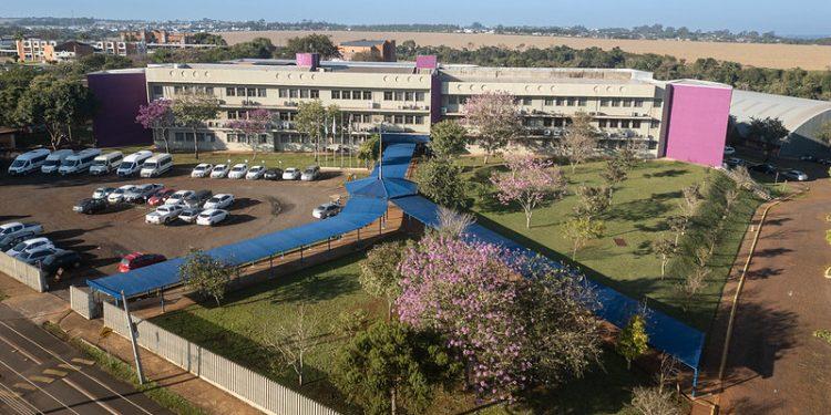 Unila abre concursos para professores com salários de até R$ 13,2 mil em Foz do Iguaçu