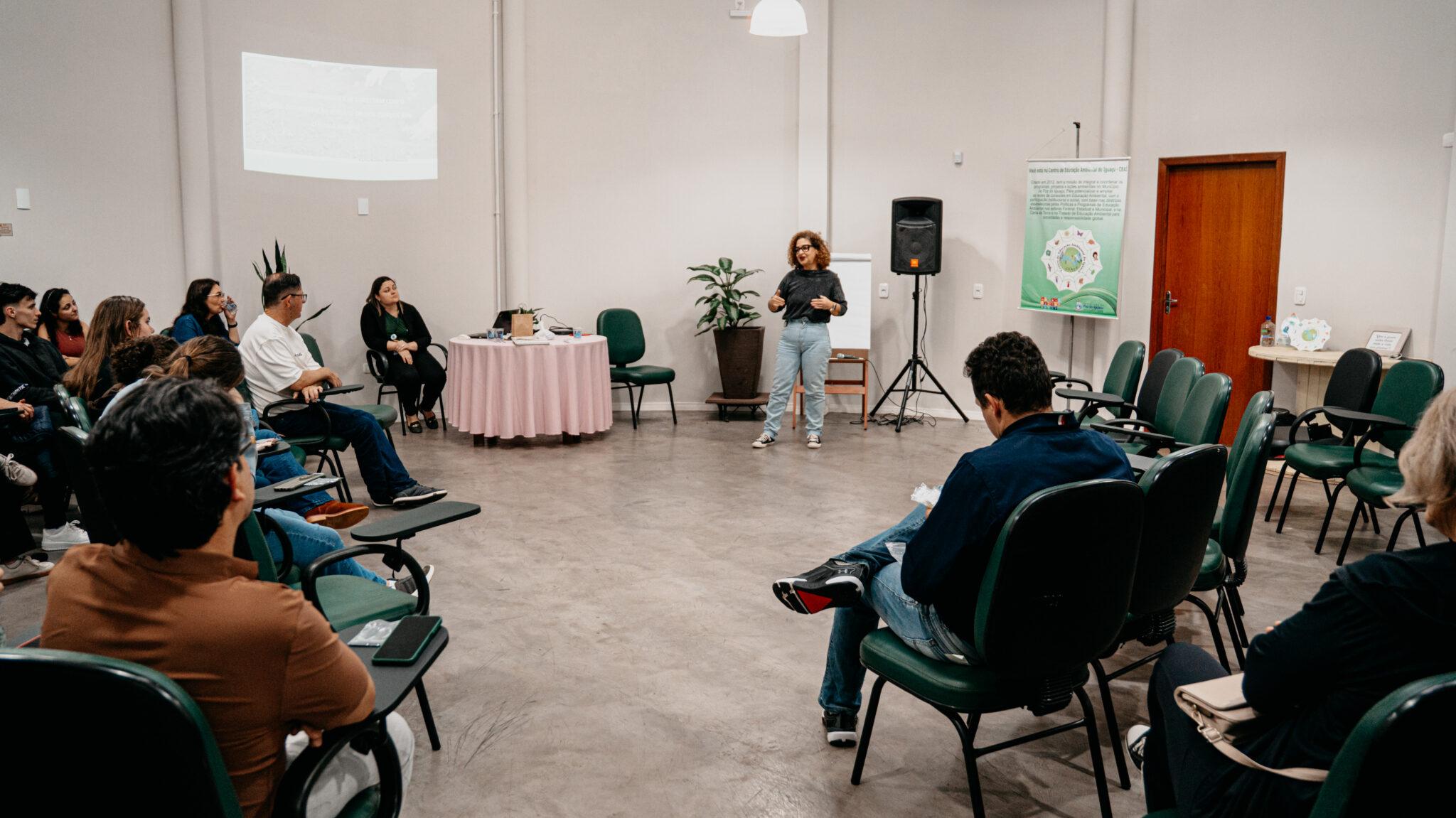 Foz compartilha experiências em educação ambiental com profissionais de Marechal Cândido Rondon