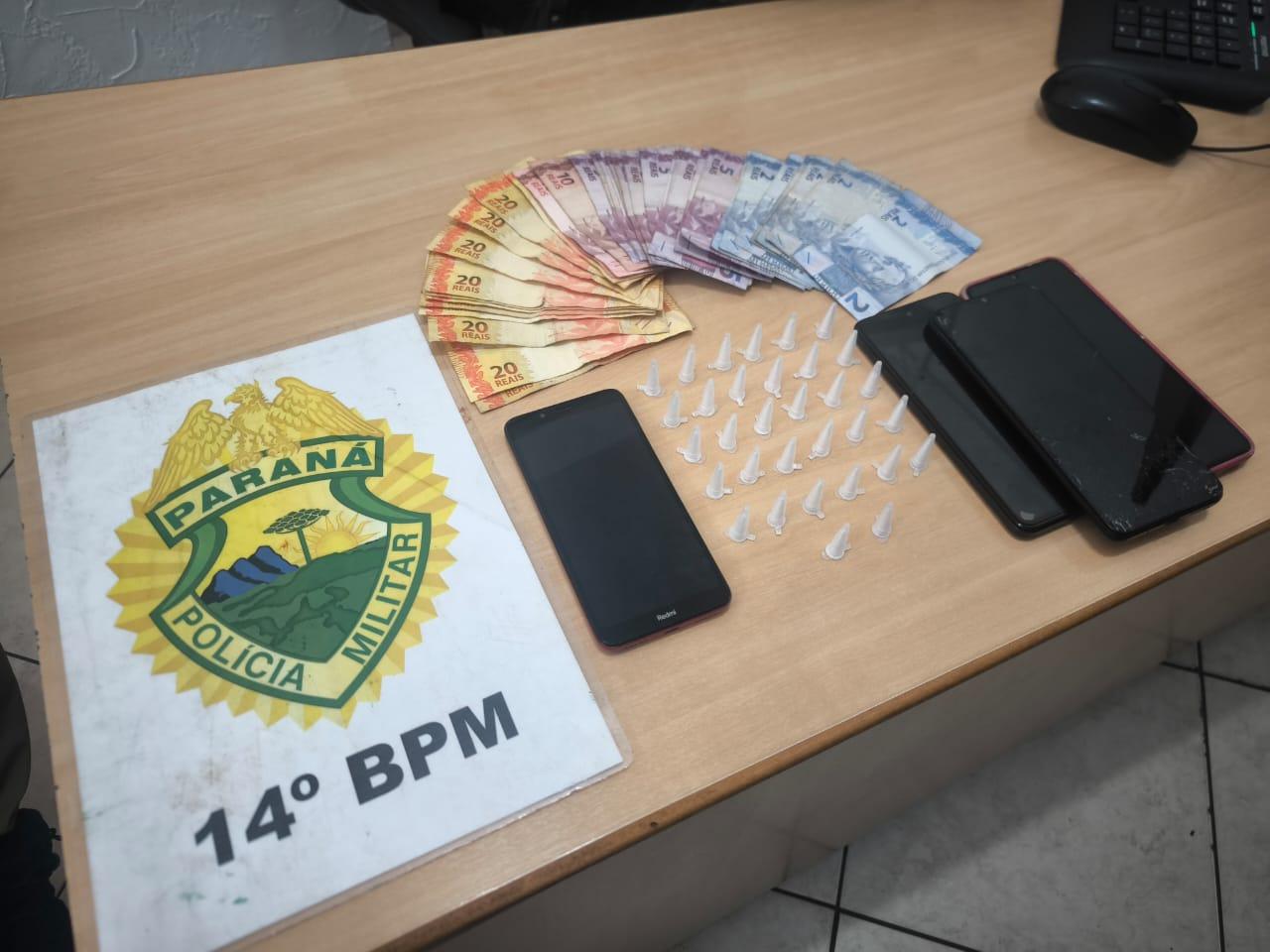 Duas pessoas são presas com cocaína e motocicleta é recuperada em Foz