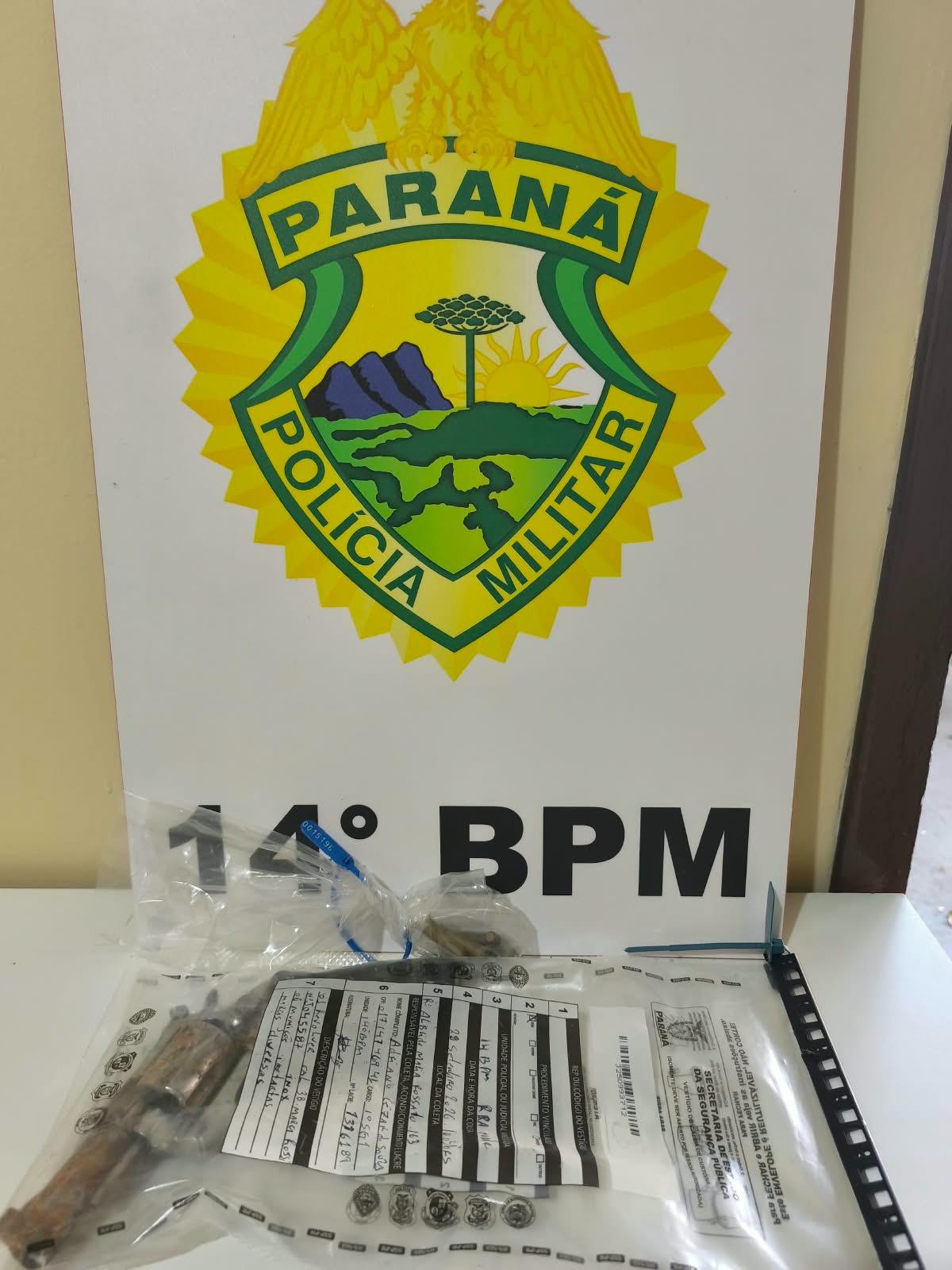 PM apreende revólver com seis munições em terreno baldio no Jardim Ipê IV